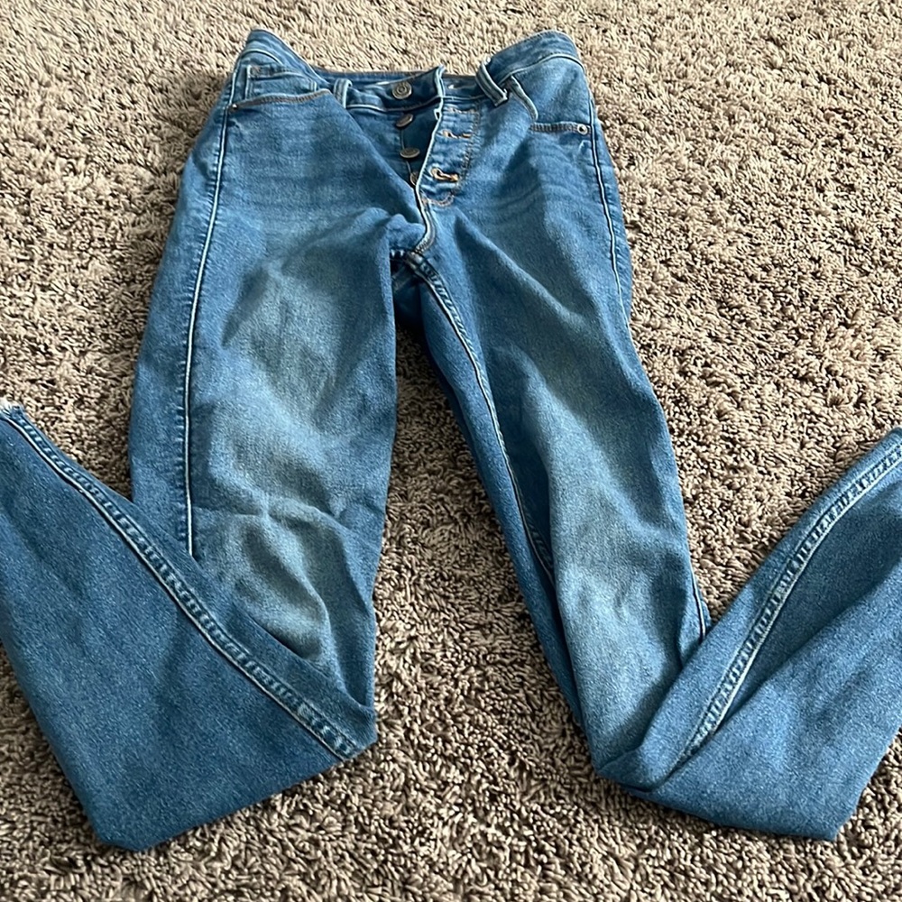 High waisted jeans